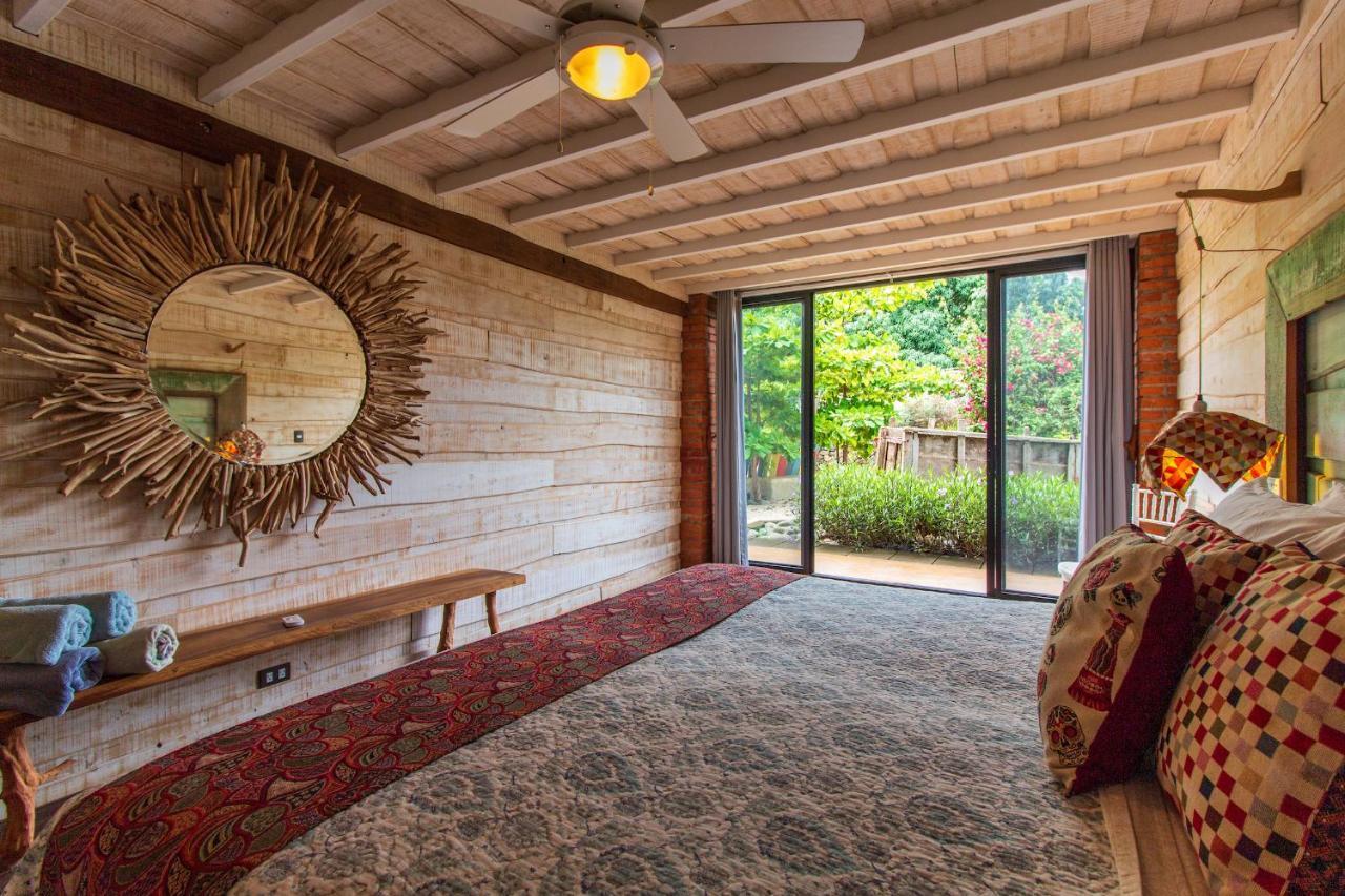 Latica Lodge Playa Negra Ngoại thất bức ảnh